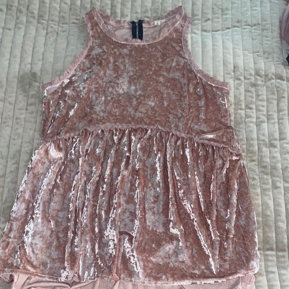 POL Crushed Velvet Sleeveless Top in Dusty Rose Small - Picture 2 of 4
